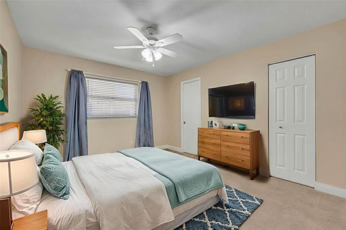 Image No.28-5 Bed House for sale