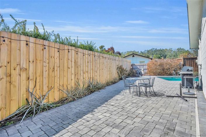 Image No.35-5 Bed House for sale