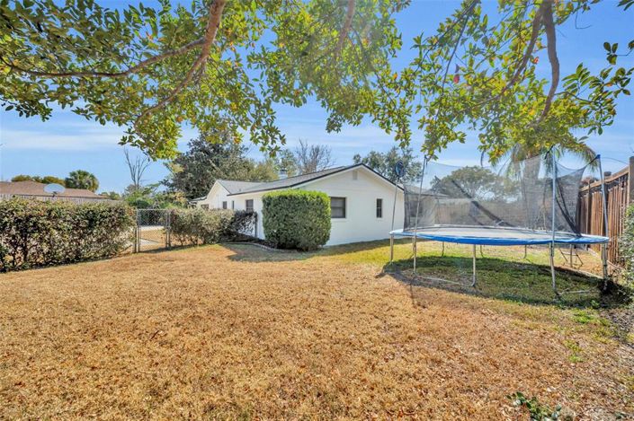 Image No.36-5 Bed House for sale