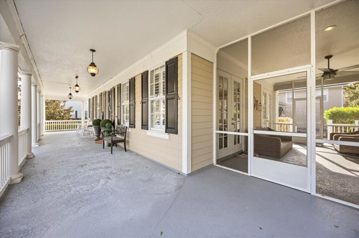 Image No.3-5 Bed House for sale