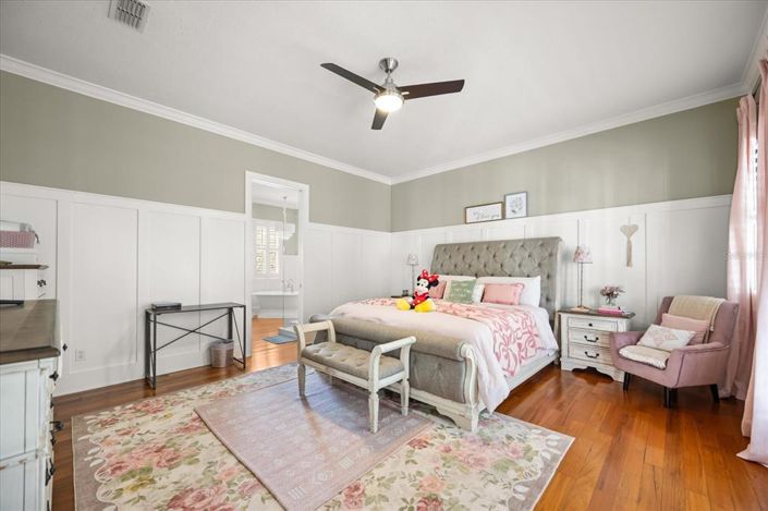 Image No.30-5 Bed House for sale