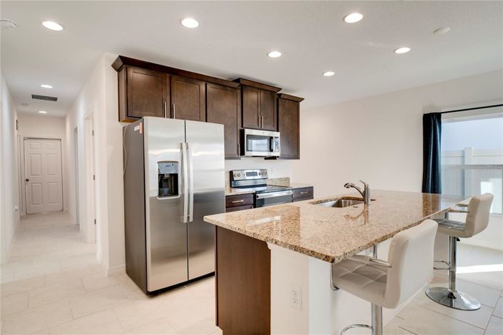 Image No.3-4 Bed House for sale