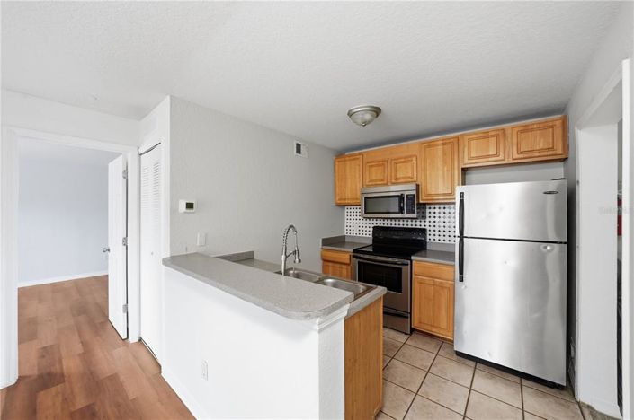 Image No.10-1 Bed Apartment for sale