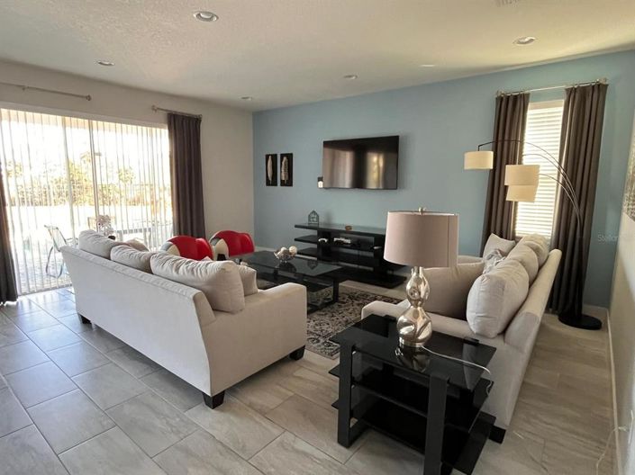 Image No.4-5 Bed House for sale