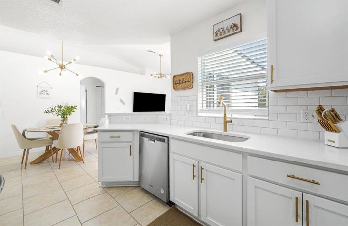 Image No.7-3 Bed House for sale