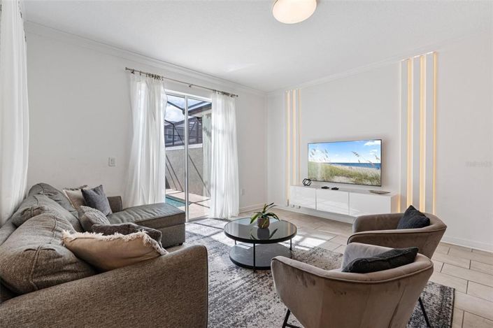 Image No.14-4 Bed Townhouse for sale