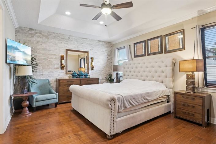 Image No.15-5 Bed House for sale