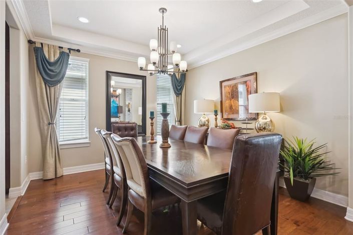 Image No.7-5 Bed House for sale