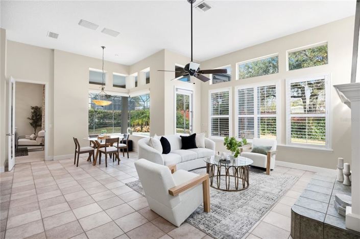 Image No.20-5 Bed House for sale