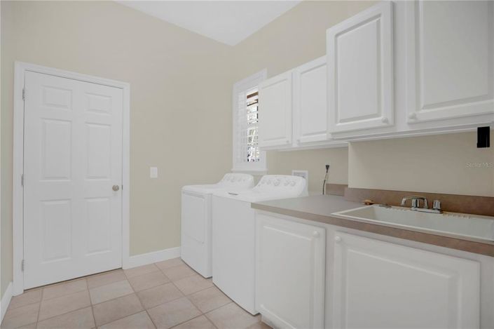 Image No.40-5 Bed House for sale