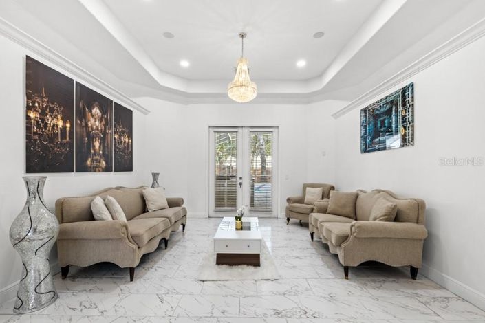 Image No.11-4 Bed House for sale