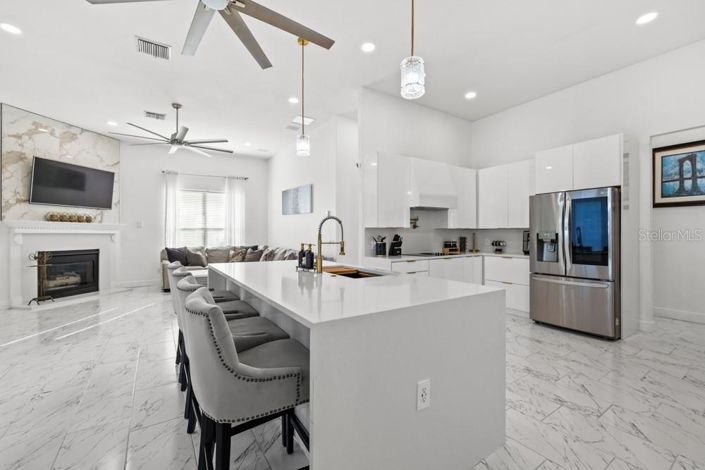 Image No.13-4 Bed House for sale