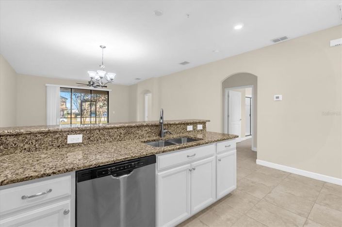 Image No.11-2 Bed Apartment for sale