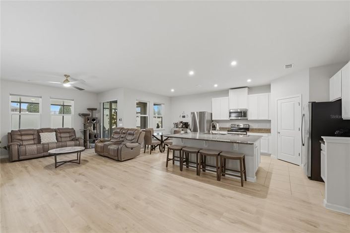 Image No.15-4 Bed House for sale