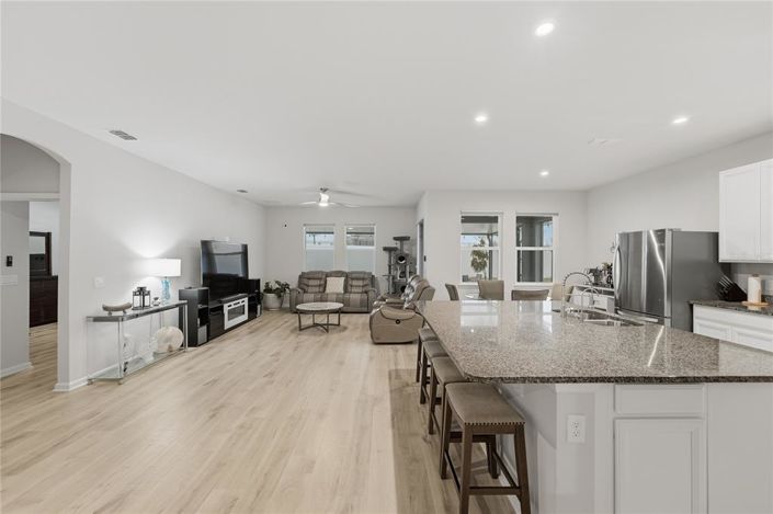 Image No.16-4 Bed House for sale