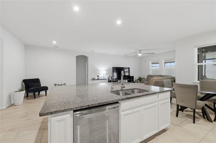 Image No.21-4 Bed House for sale