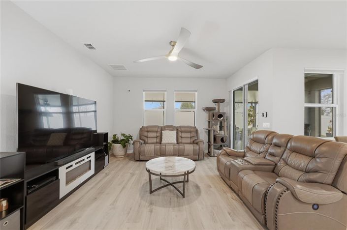 Image No.23-4 Bed House for sale