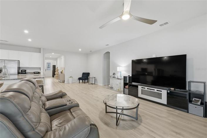 Image No.25-4 Bed House for sale