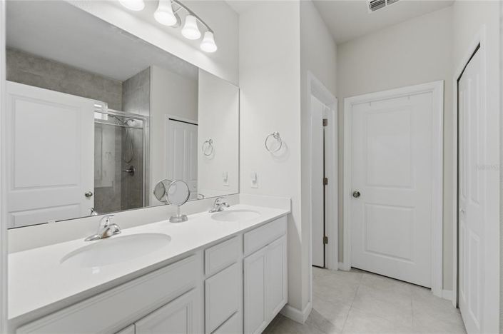 Image No.30-4 Bed House for sale