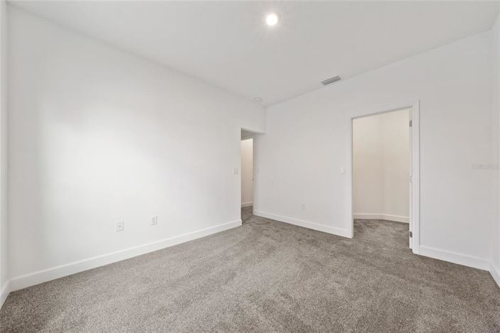 Image No.23-4 Bed Townhouse for sale