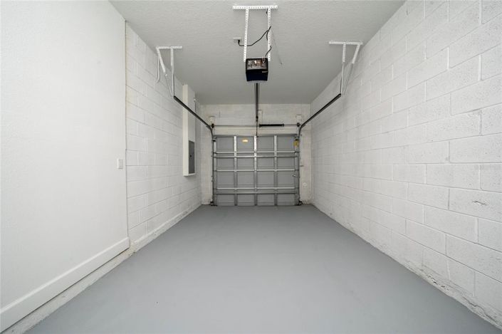 Image No.29-4 Bed Townhouse for sale