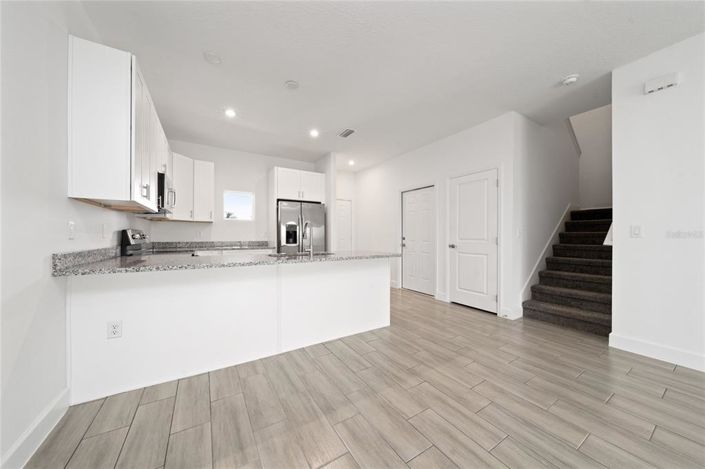 Image No.3-4 Bed Townhouse for sale