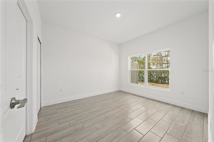 Image No.8-4 Bed Townhouse for sale