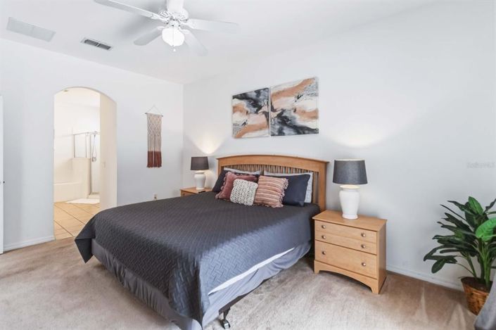 Image No.26-4 Bed House for sale