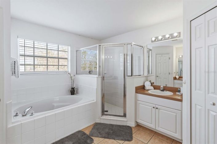 Image No.34-4 Bed House for sale