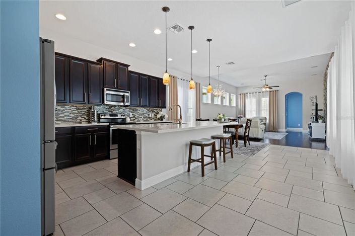 Image No.37-3 Bed House for sale