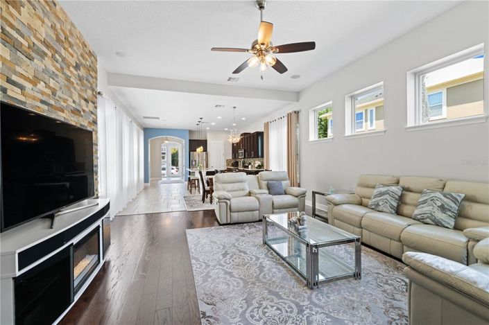 Image No.43-3 Bed House for sale