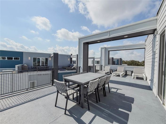 Image No.22-5 Bed Apartment for sale