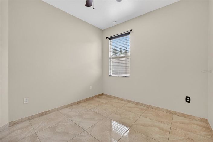 Image No.24-4 Bed House for sale