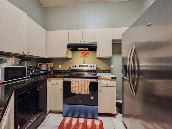 Image No.10-4 Bed House for sale