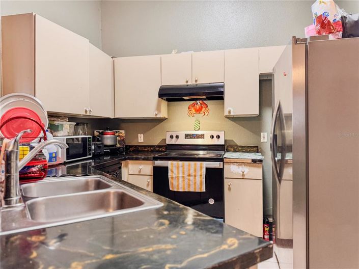 Image No.12-4 Bed House for sale