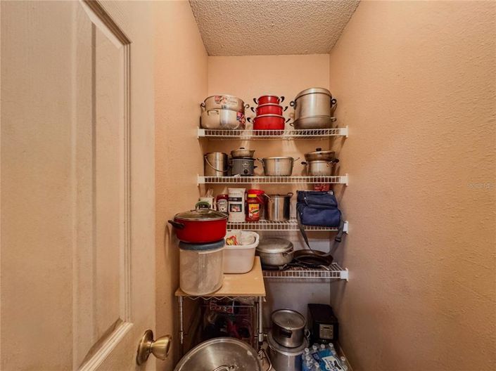 Image No.15-4 Bed House for sale