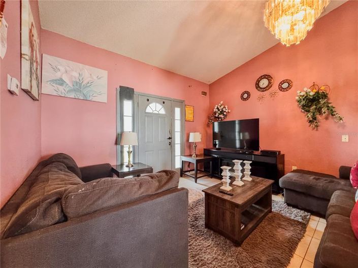 Image No.7-4 Bed House for sale