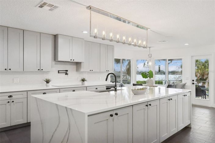 Image No.10-4 Bed House for sale