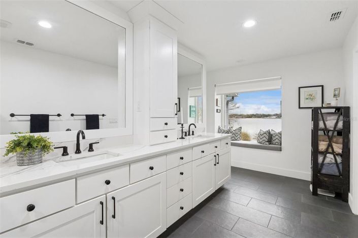 Image No.28-4 Bed House for sale