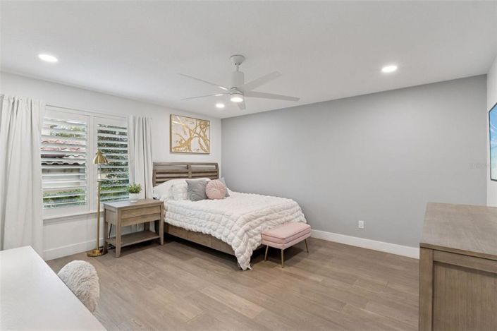 Image No.31-4 Bed House for sale