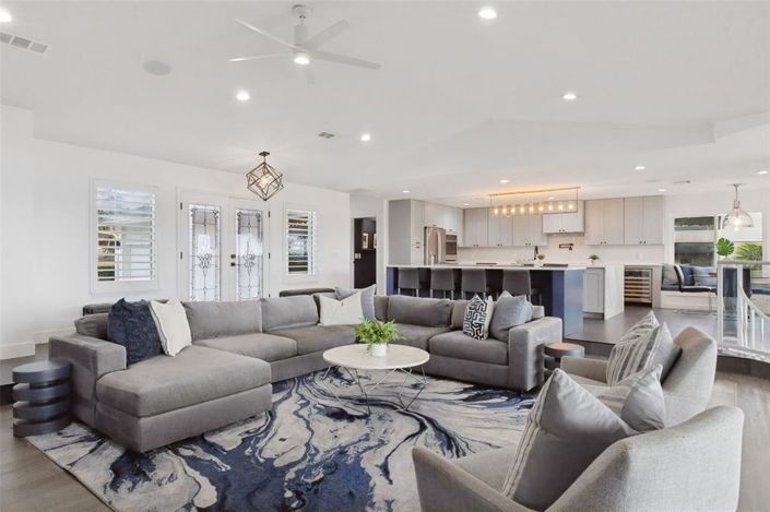 Image No.6-4 Bed House for sale