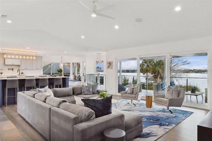 Image No.8-4 Bed House for sale