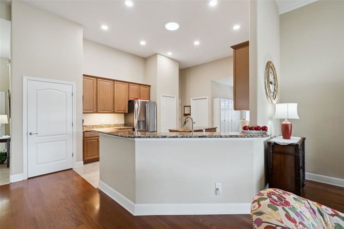 Image No.19-4 Bed House for sale