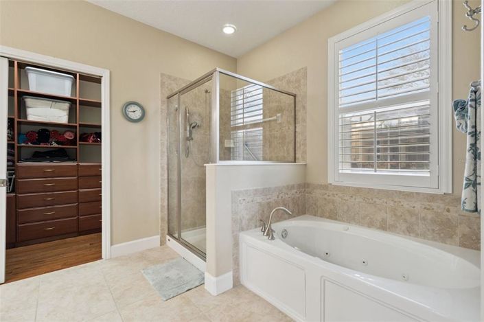 Image No.26-4 Bed House for sale