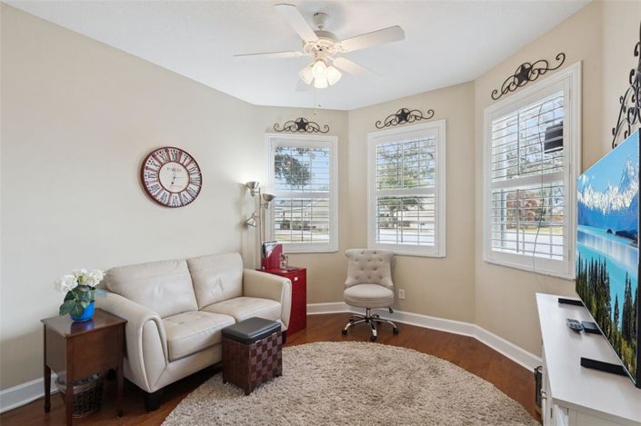 Image No.6-4 Bed House for sale