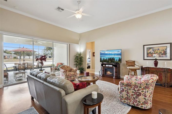 Image No.8-4 Bed House for sale