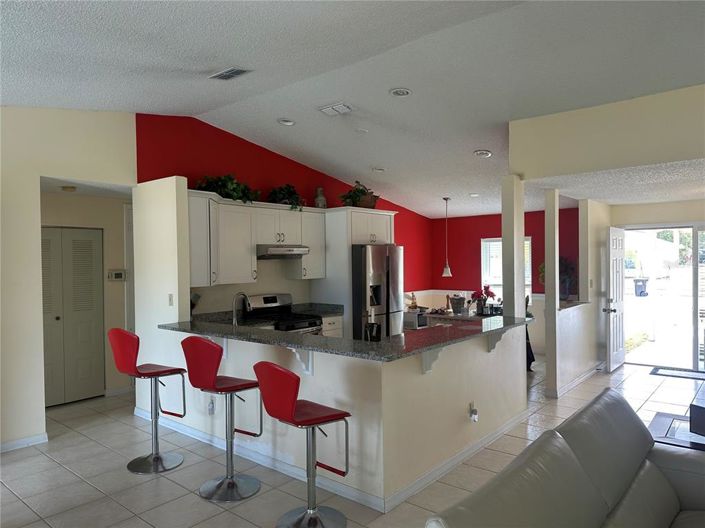 Image No.2-3 Bed House for sale