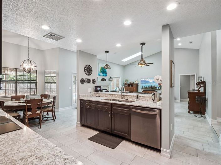 Image No.11-Maison de 4 chambres à vendre à Saint John