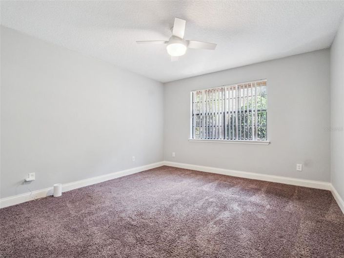 Image No.25-4 Bed House for sale