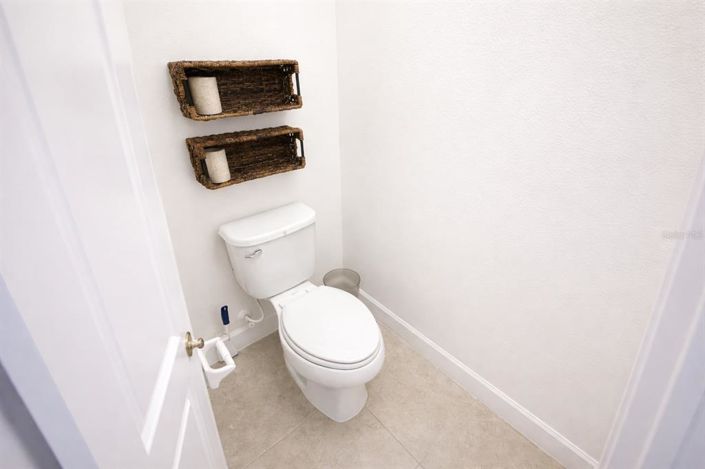 Image No.19-5 Bed House for sale